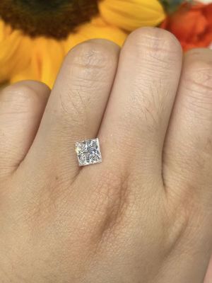 1-1.99Carat 무색인 느슨한 공주는 실험실 성장 다이아몬드 스터드를 줄였습니다