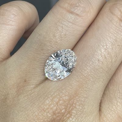 무색 10 모스 실험실 타원형 CVD 자란 다이아몬드 2.0ct-2.5ct IGI 인증