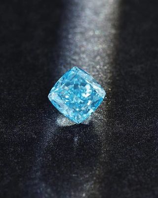 해방 CVD 실험실 그로운 종합적 공상 선명한 파란색 다이아몬드 방석 모양 2.25 ct IGI 공인됩니다