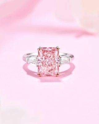 18k 백금 합성 다이아몬드 반지 큰 크기 4.31ct 화려한 분홍색 반짝이는 절단 다이아몬드