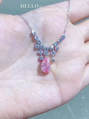 IGI 인증을 받은 실험실에서 자란 다이아몬드 펜던트 Pear Cut 2.84ct Pink Fancy Color
