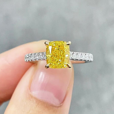 18K 하얀 금 실험실 만든 다이아몬드 약혼 반지 1.05ct 화려한 밝은 노란색