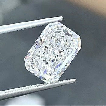 큰 크기 CVD 연구소 성장 다이아몬드 빛을 내는 모양 합성물 4.0 ct 4.5 ct