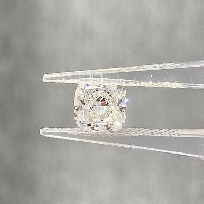 길쭉한 쿠션 2.2ct F VS 자라는 것처럼 치료되지 않은 CVD 실험실 자라는 다이아몬드