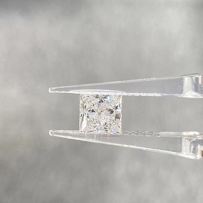 IGI 인증을 받은 느슨한 실험실 제작 CVD 다이아몬드 2.3ct E VVS2 프린세스 컷