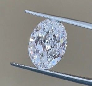 큰 사이즈 실험실 제작 화이트 다이아몬드 도매 가격 4CT 타원형 절단 IGI 인증과 함께 무색